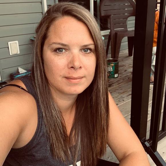 Meet your Posher, Shelley - Picture 1 of 1